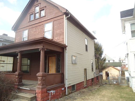 3rd image of 1331 Oregon Ave