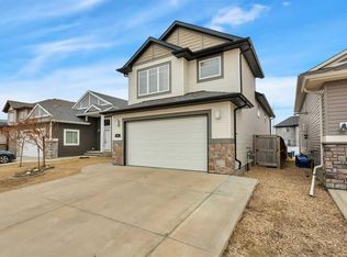 138 Voisin Close, Red Deer, AB T4R0N1