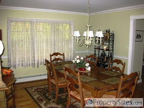 4th image of 10 Briana Ct