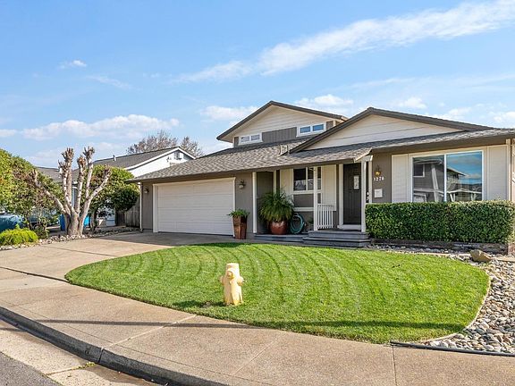 5th image of 1270 Saint Andrew Court