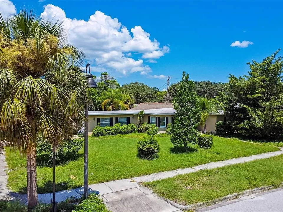210 Baker Ave