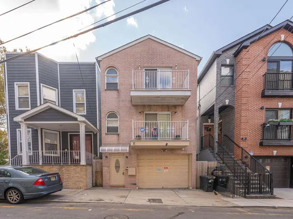 83 Oxford Avenue image 17 of 24