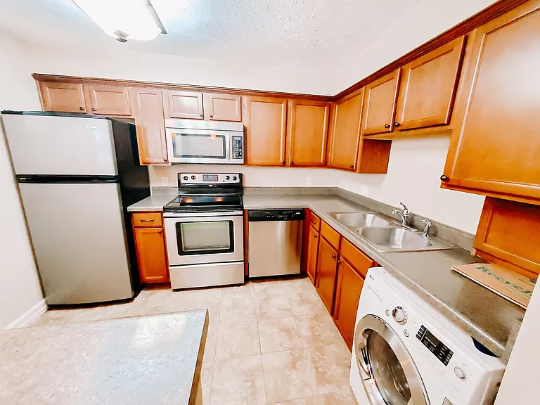 603 S 35th Ave — Photo 22