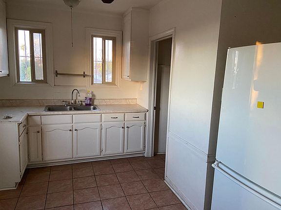 4th image of 6137 Northside Dr