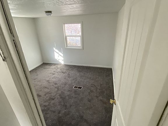 5th image of 247 N 2 W