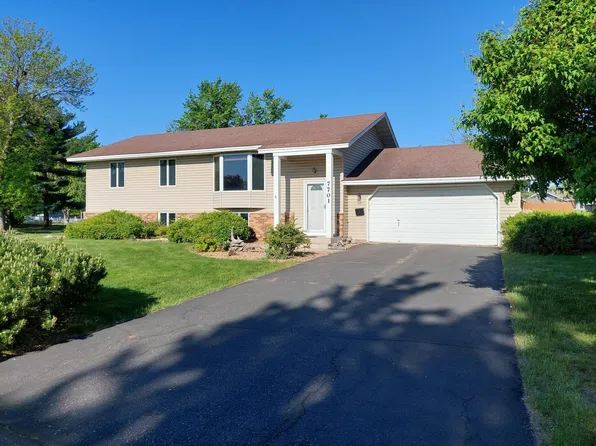7701 Arlington Ave N, Brooklyn Park, MN 55443