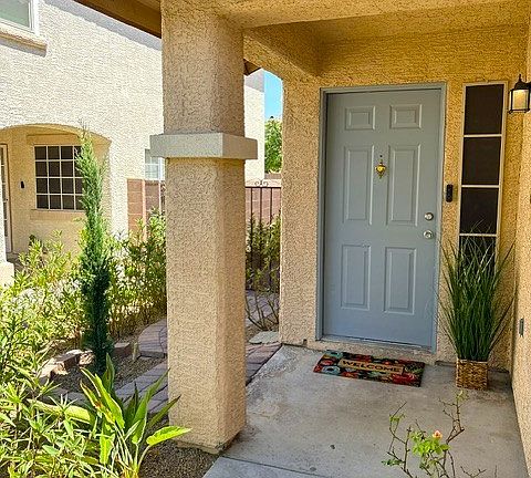 2nd image of 1100 Milpas Ln