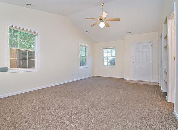 5th image of 146 Double Eagle Dr #15