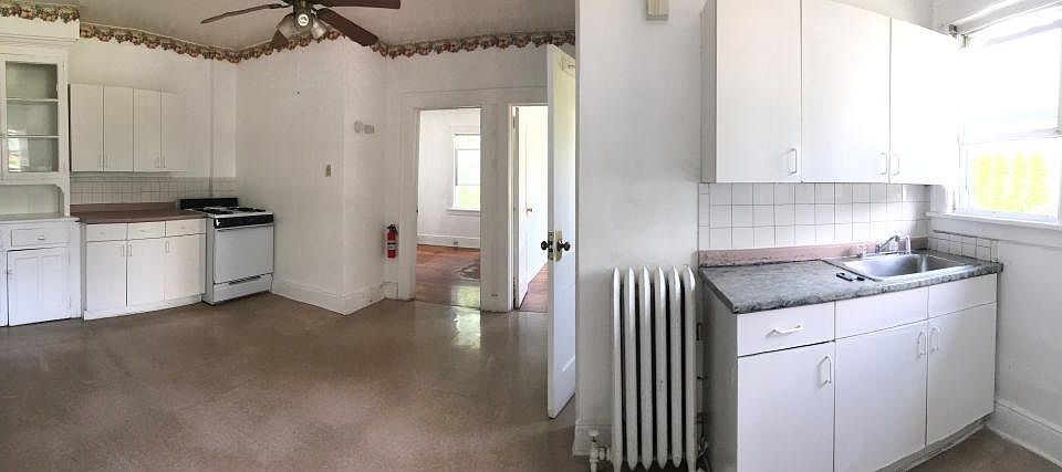 Kitchen & Dining Room Area