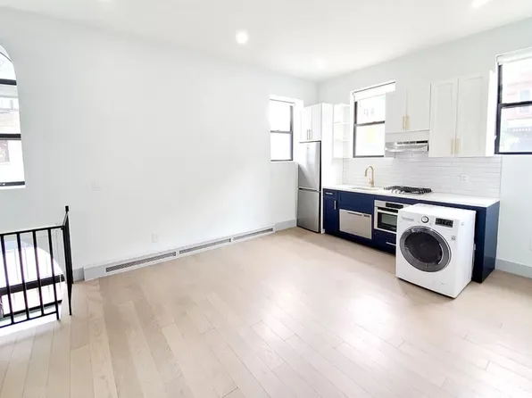286 5th Avenue 1A image 1 of 7