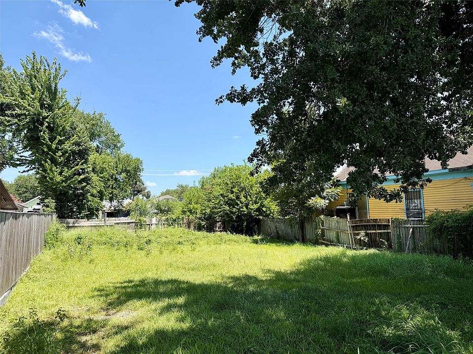2nd image of 1912 Freeman St
