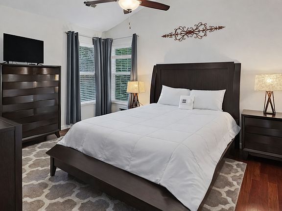 5th image of 7 Archer Glen Ct