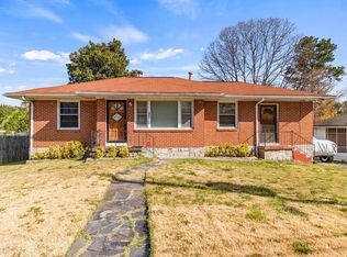 864 Northview Dr, Forest Park, GA 30297