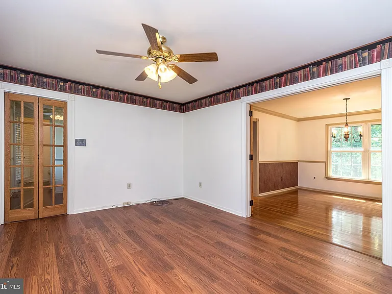 100 Live Oak Dr — Photo 10