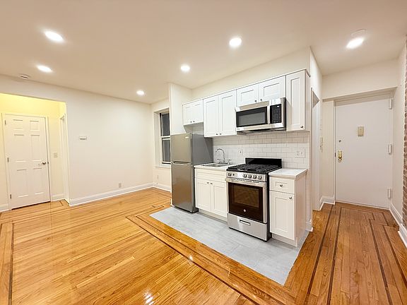 2nd image of 59 W 10th St APT 5D