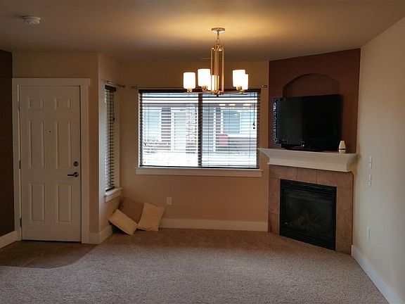 4th image of 9965 W Rosecroft Dr #102