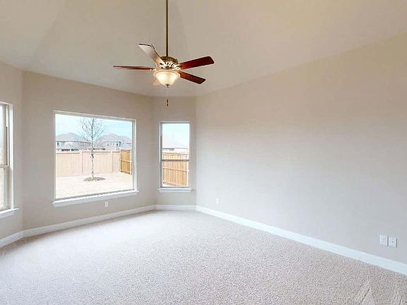 5th image of 7513 Clear Rapids Dr
