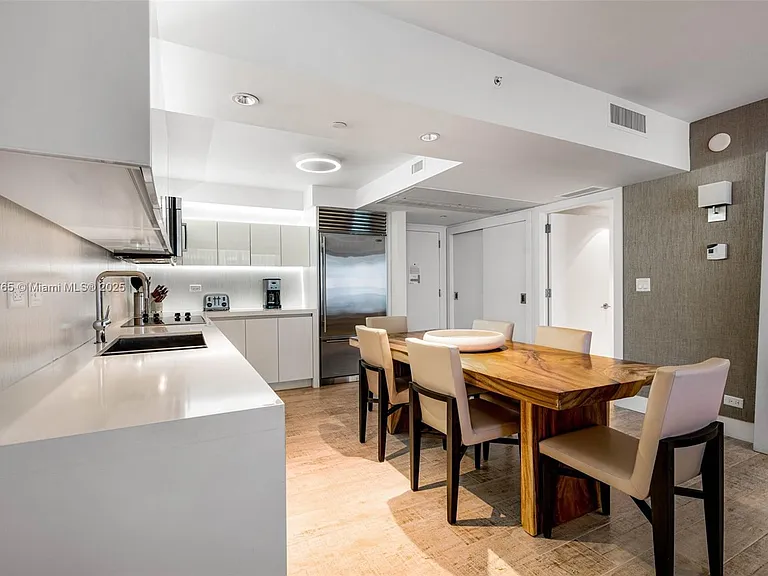 102 24th St #1115 — Photo 12