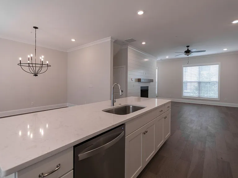 309 Burgess Walk — Photo 7