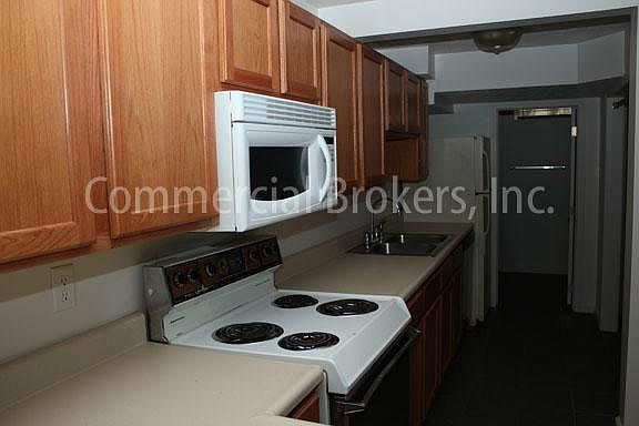 4th image of 450 N Salisbury St APT E