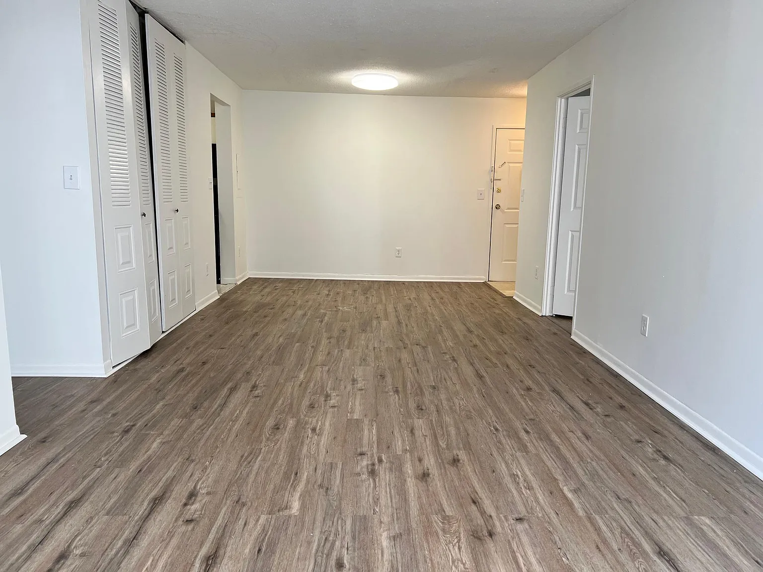 9019 Wall St — Photo 3