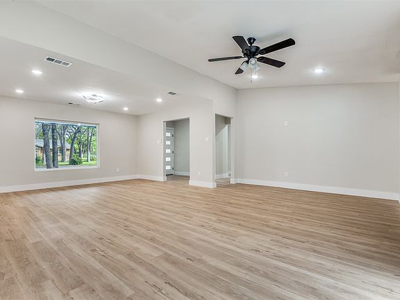 5th image of 6016 Jacqueline Rd