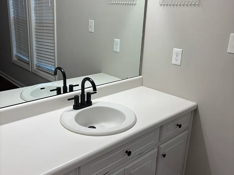 116 Patricia Dr — Photo 10