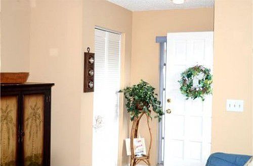 2nd image of 2732 Highlands Blvd