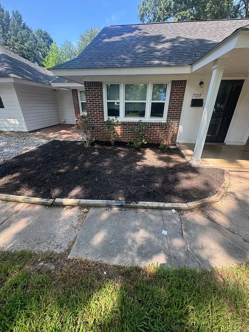Welcome to 7729 Mahoney Road! — Photo 2