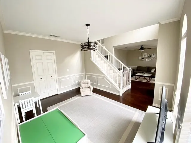 4 bed, 2.5 bath, 2660 sqft, $3,100 — Photo 3