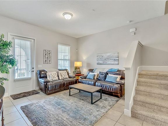 4th image of 2209 Lobelia Dr