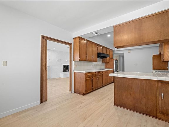 5th image of 6726 Bedford Ave