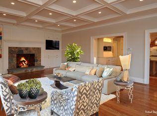 58 Parkers Gln, New Canaan, CT 06840