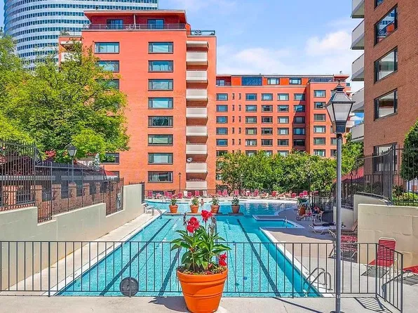 1021 Arlington Blvd APT 330, Arlington, VA 22209