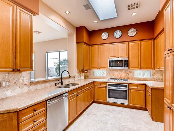 5th image of 7744 S La Corta Dr