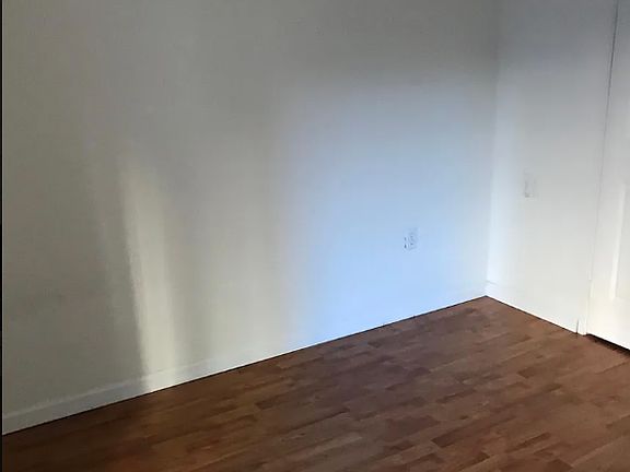 4th image of 1333 8th Ave