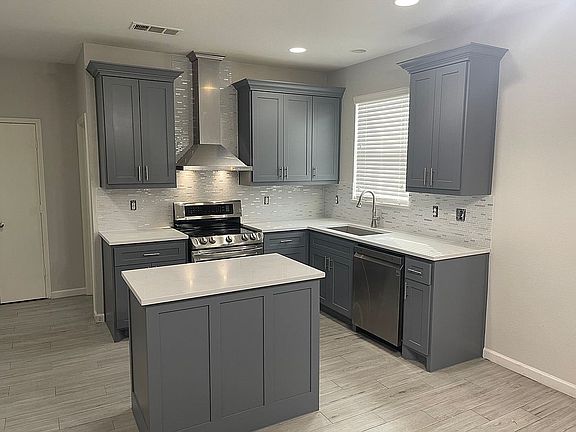 4th image of 4805 Kingfisher Ln