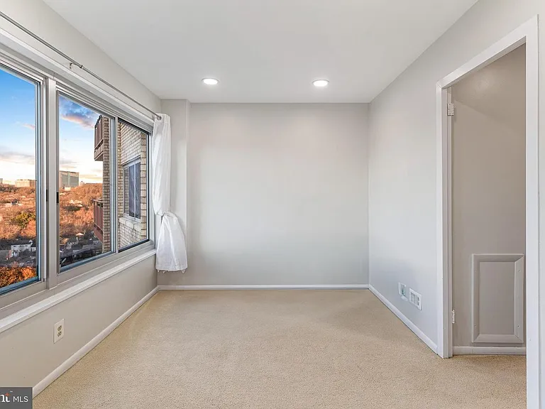 5340 Holmes Run Pkwy #1212 — Photo 12