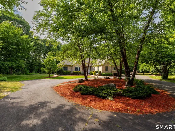 69 Elizabeth Drive, Southington, CT 06489