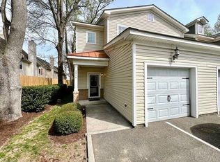 5516 Mathis Pl, Virginia Beach, VA 23462
