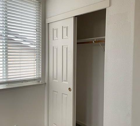 5th image of 2319 Canary Dr