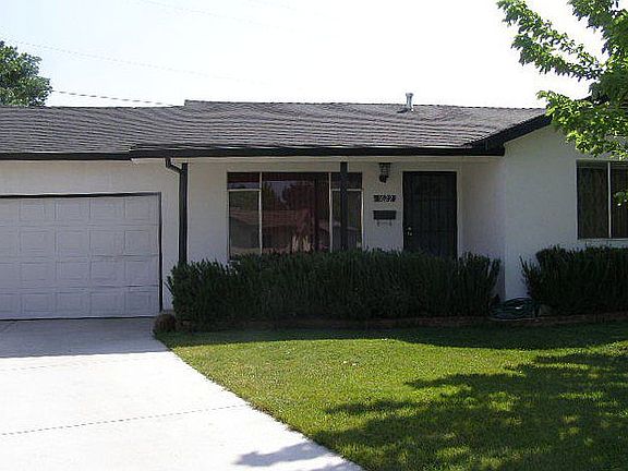 2nd image of 1622 E Regal St