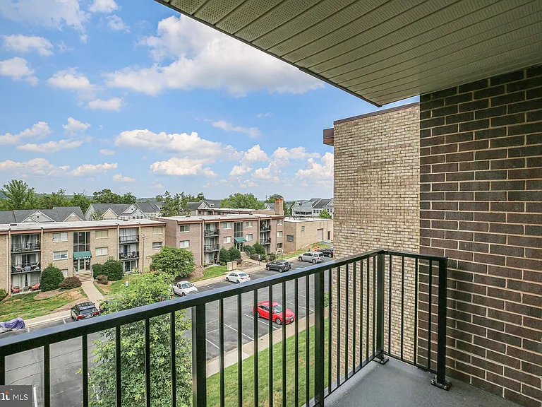 1604 Renate Dr #303 — Photo 22