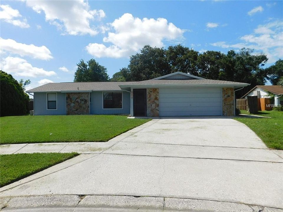 1st image of 301 Fairwood Ct