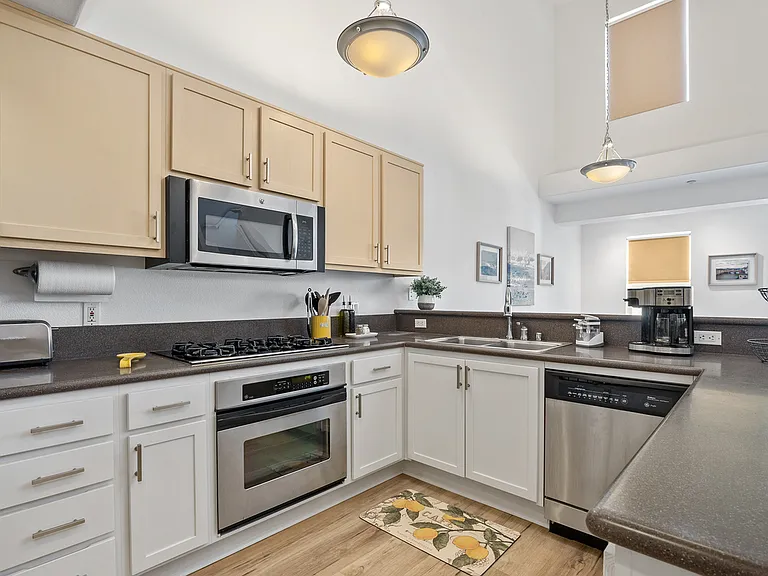 1501 India St #607 — Photo 9