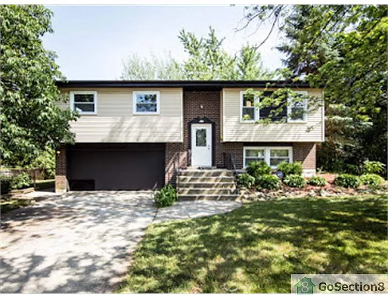 517 Buckley Ct photo 1