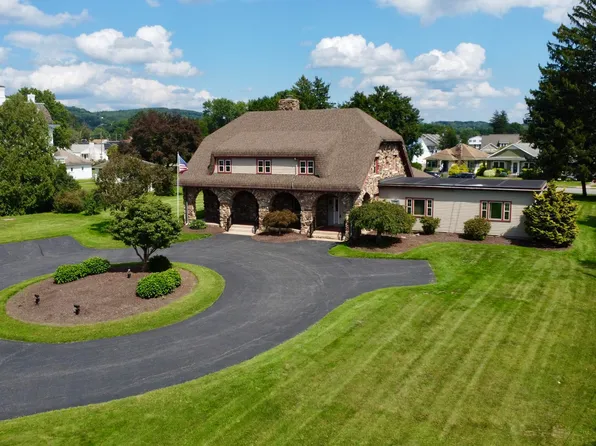 1220 Northway Rd, Williamsport, PA 17701
