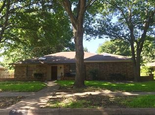942 Shell Ln, Lancaster, TX 75146