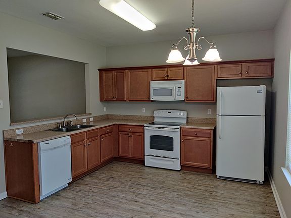 2nd image of 1231 Lake Ave #2