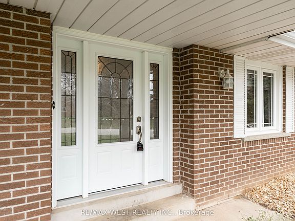 4th image of 3 Field Crest Rd